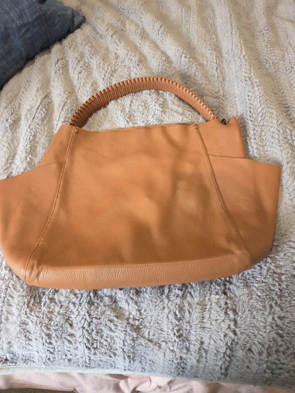 Callista Women's Tan Leather Tote Bag - Classic Carry
